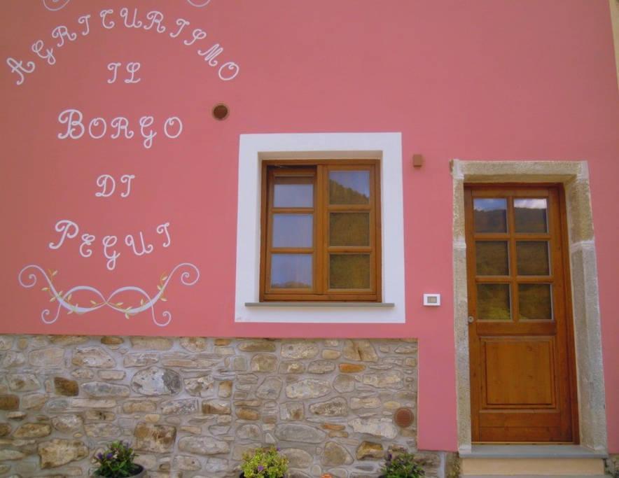 Вилла Il Borgo Di Pegui Bolano Экстерьер фото